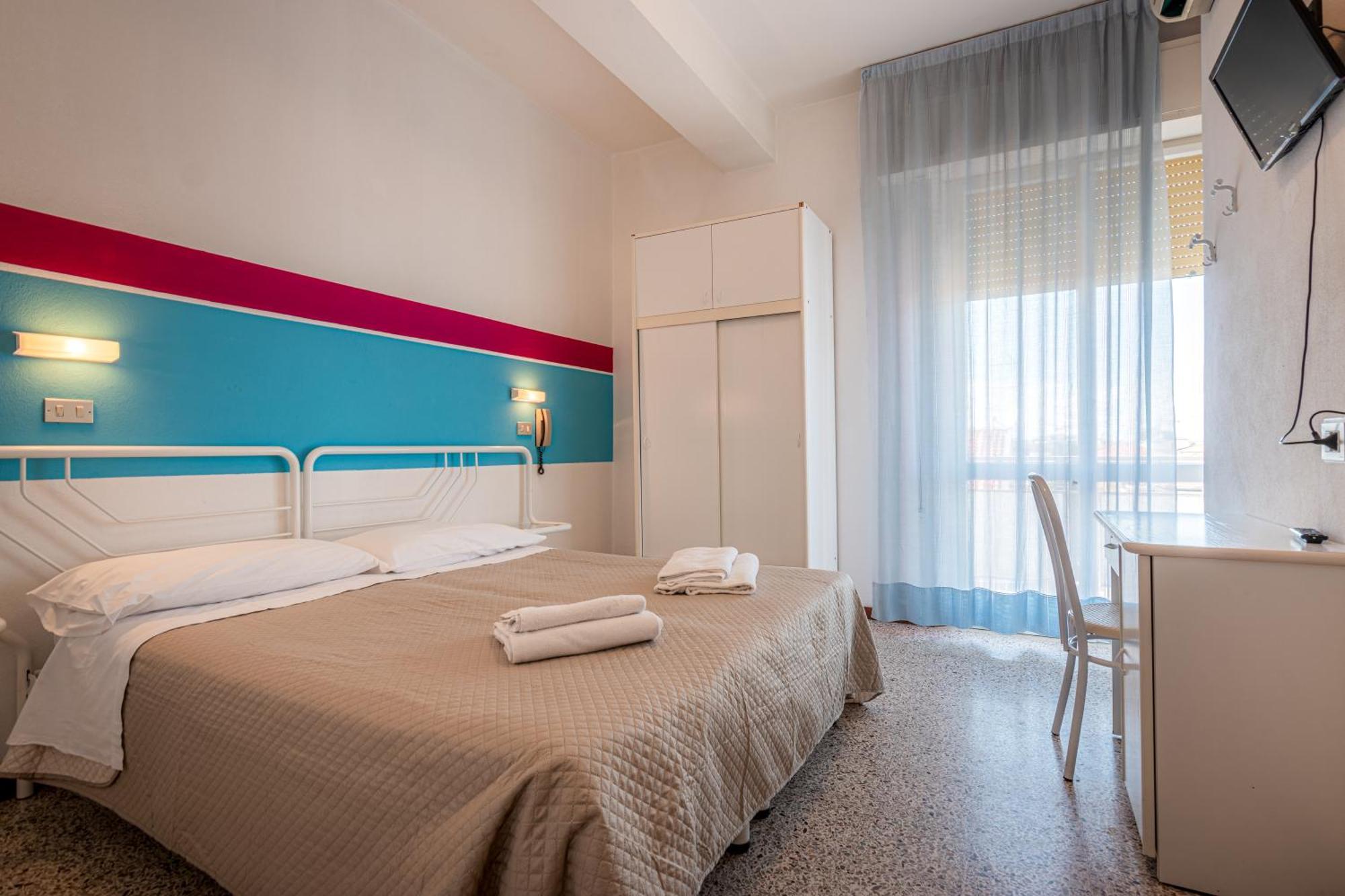 Hotel Serafini ريميني المظهر الخارجي الصورة